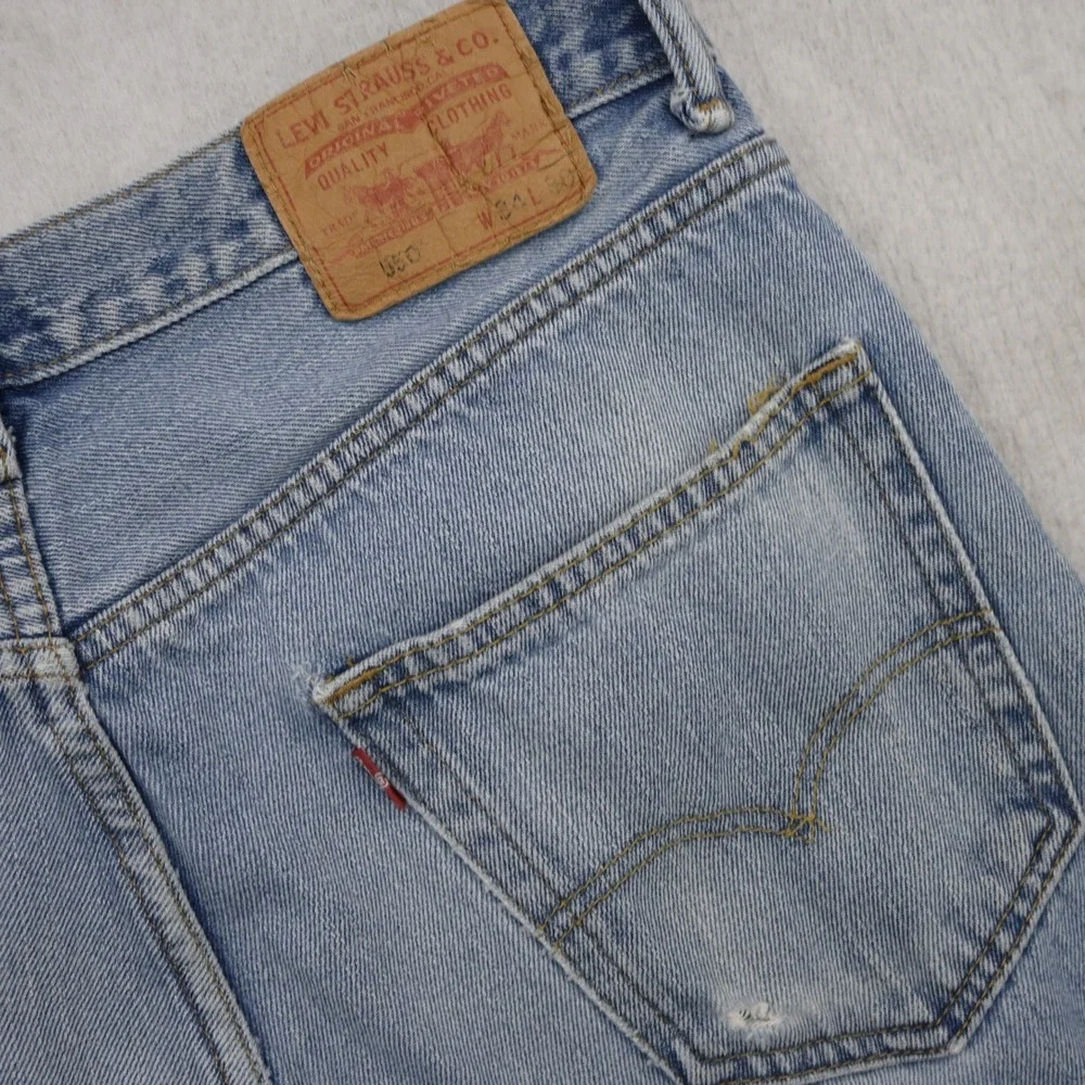 Levi's 550 Jeans Men 34x30 Relaxed Fit Blue Denim‎ Light Wash Tapered Leg